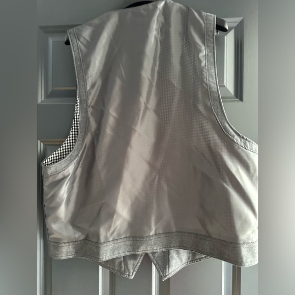 Sovereign Code Gray Vest - Picture 2 of 5